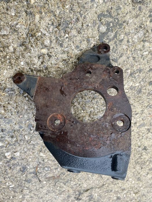 VW golf 3 Passat b5 Vento Audi a4b5 a6c5 łapa pompy wtryskowej