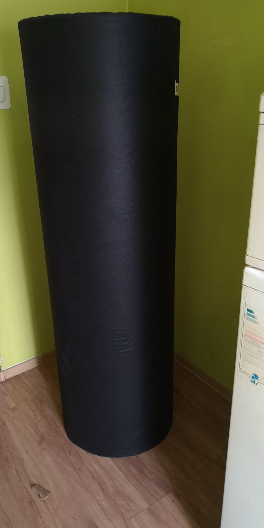 Sprzedam agrowłókninę pp80 szeroką 160cm cena 1,60zl