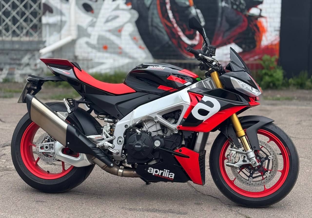 Aprilia Tuono V4 2021