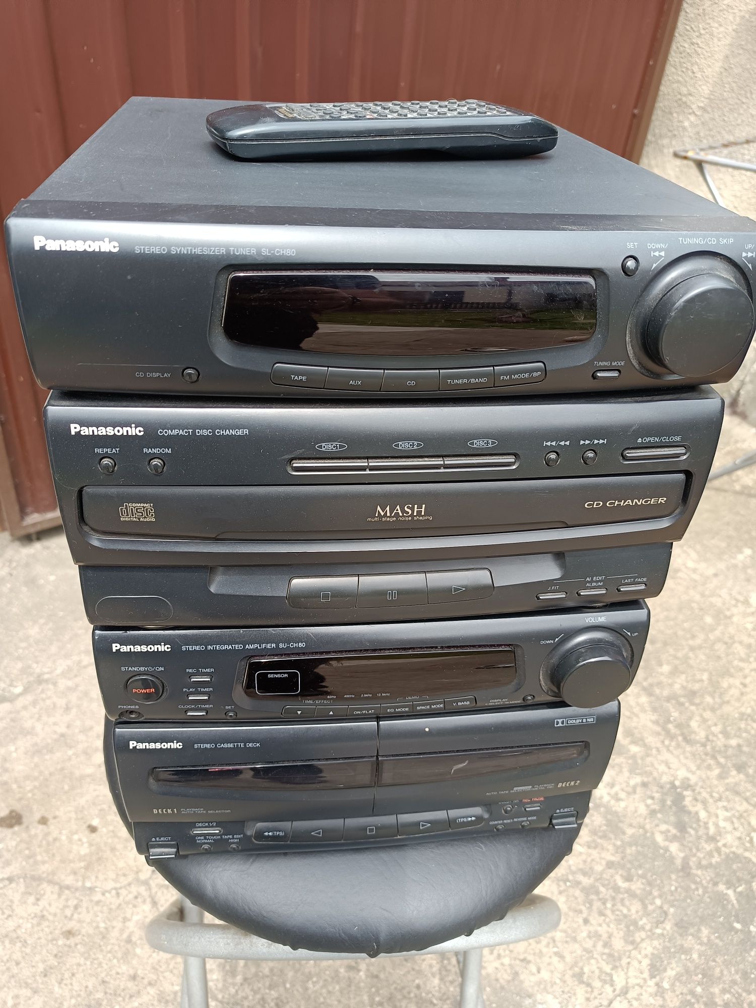 Panasonic SL-CH80 . Wieża sprawna plus pilot. Bez głośników.