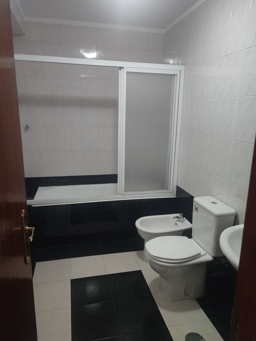 Apartamento T1 com garagem em box - Gondomar