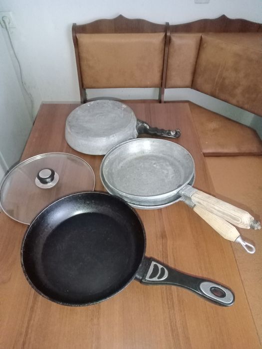 Сковорода пательня велика 32 см з скляною кришкою. Антипригарне