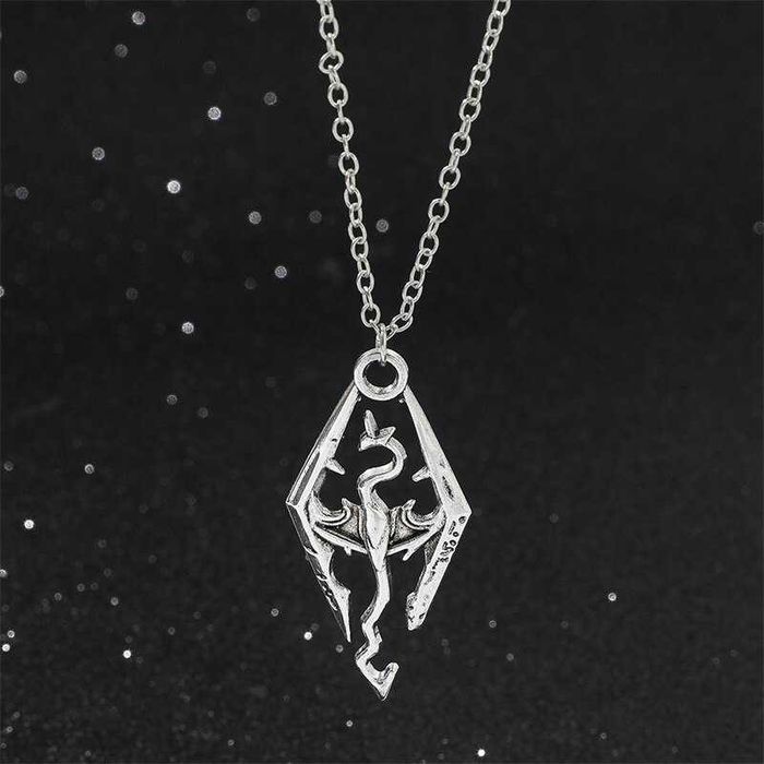 Цепочка Skyrim кулон