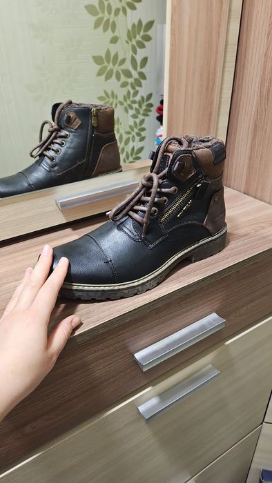 Продам нові шкіряні зимові чоловічі черевики