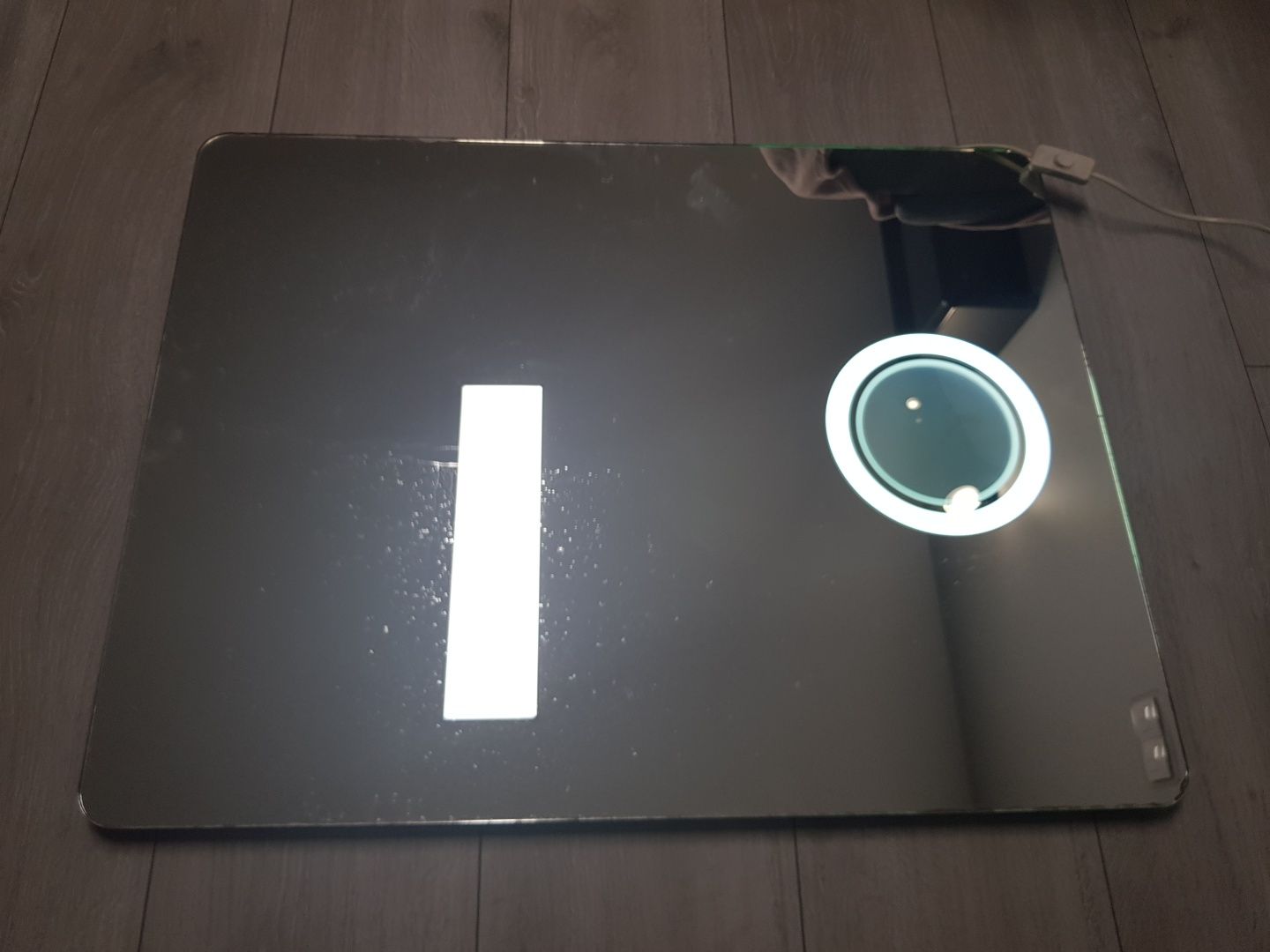 Lustro łazienkowe 85x65 z oświetleniem