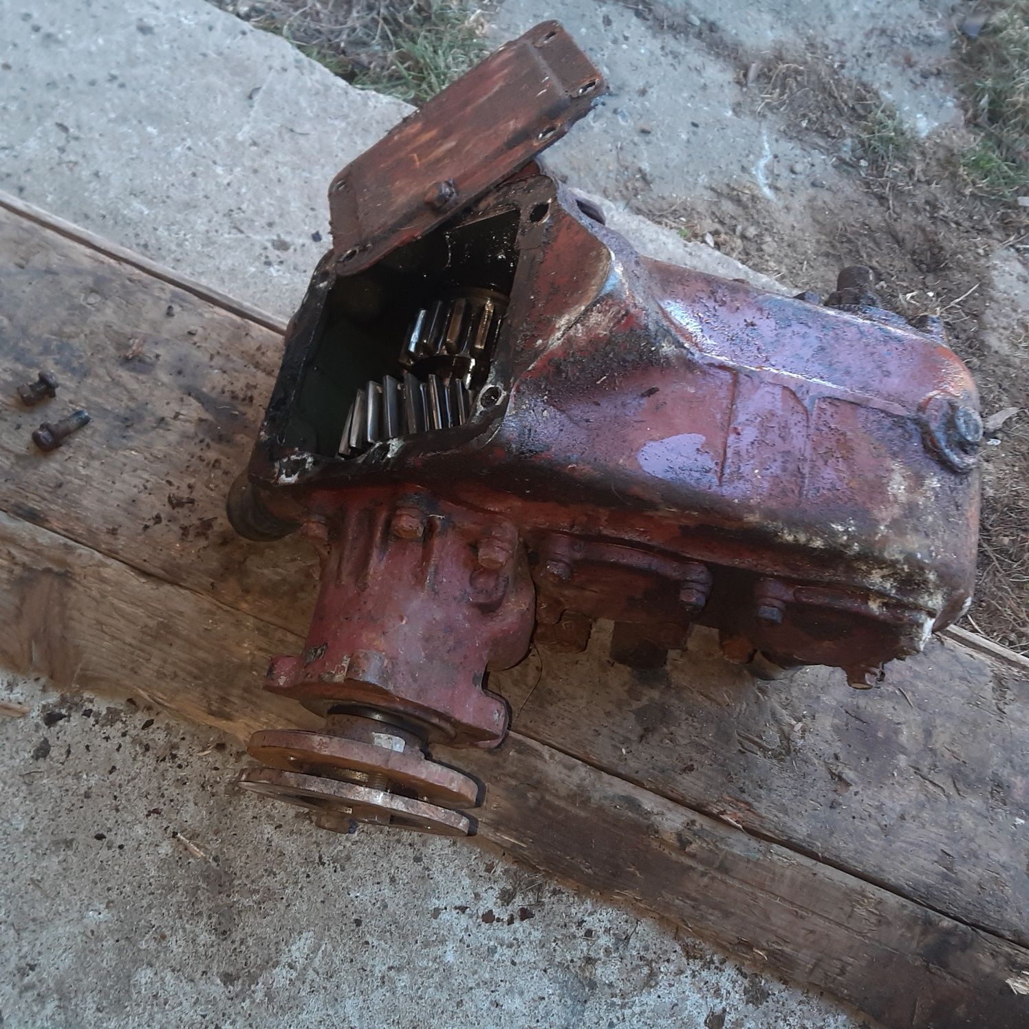 Zis ził star żuk aro most skrzynia reduktor 66 51 dyfer mechanizm