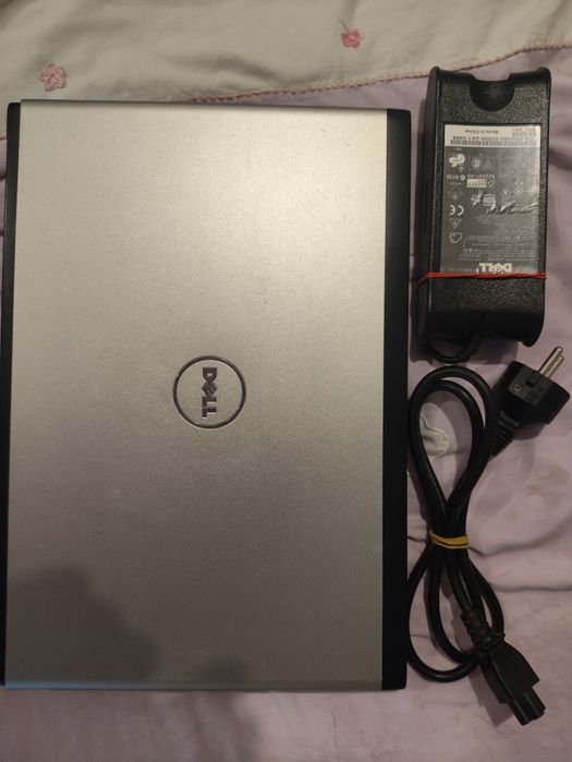 Ноутбук Dell vostro 3300