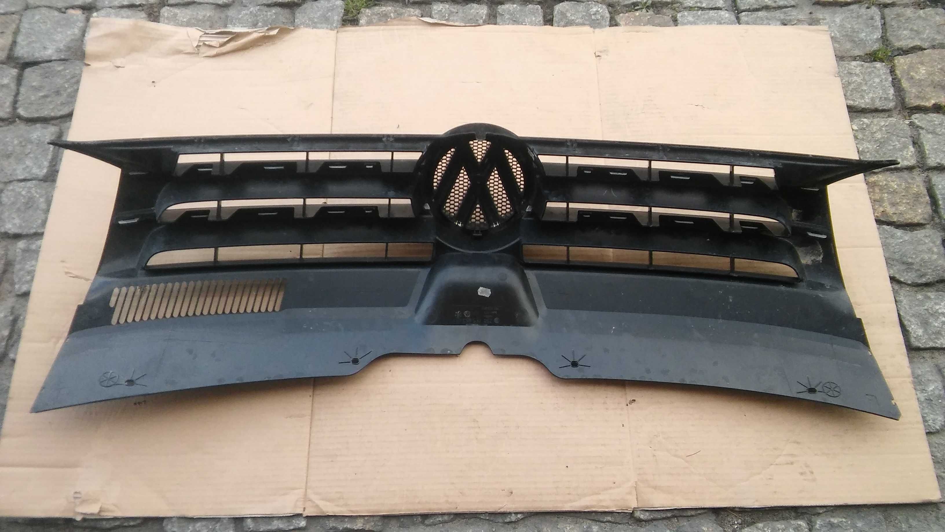 VW Transporter,T5 Lift,od 10r,gril,grill,atrapa przód,połysk-chrom