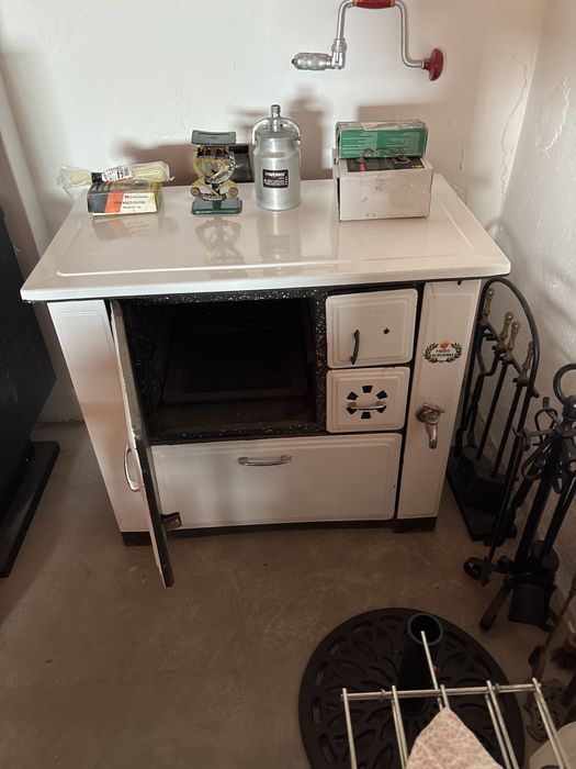 Forno a Lenha Antigo – Fogões Oliveira – 200€ (negociável)