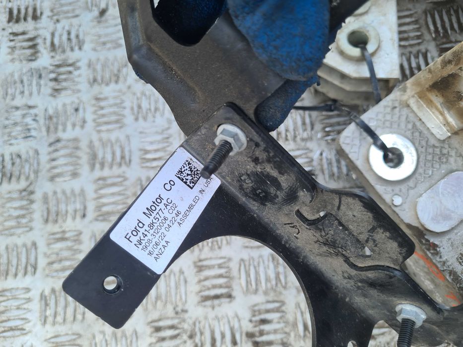 Ford e-Transit MK8 22r V363 wózek mocowanie stelaż silnika wspornik