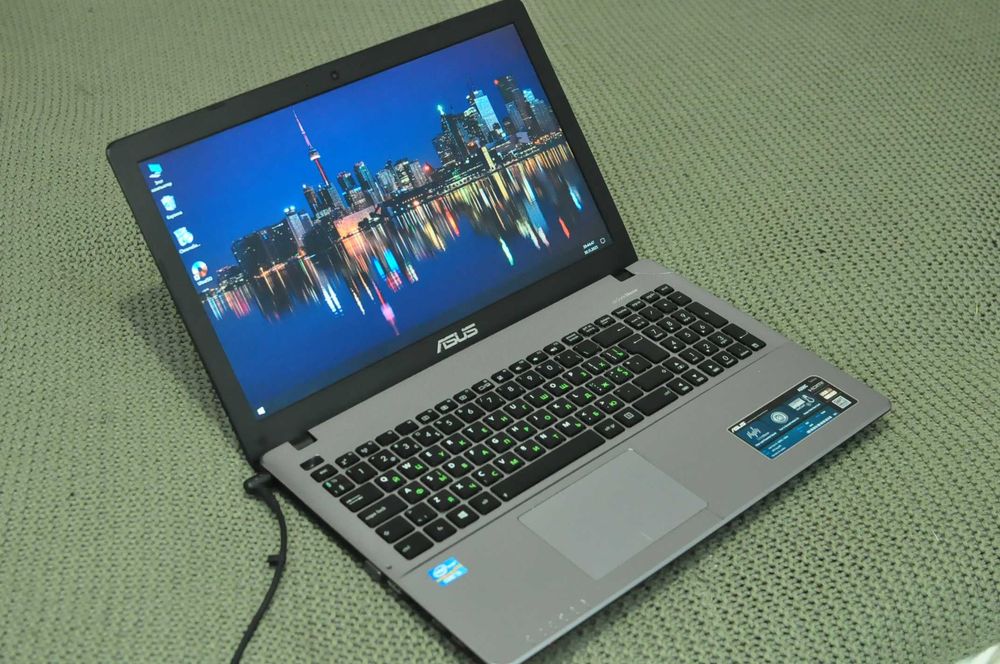 Мощный Ноутбук Asus A550c ( Core i5 /8Gb/750Gb /video 2gb)