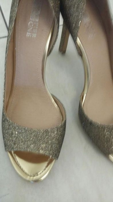 Sandały -szpilki złote i zamszowe czarne NOWE
