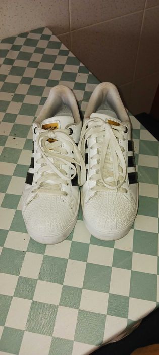 Ténis Adidas Superstar com sola alta!!!
