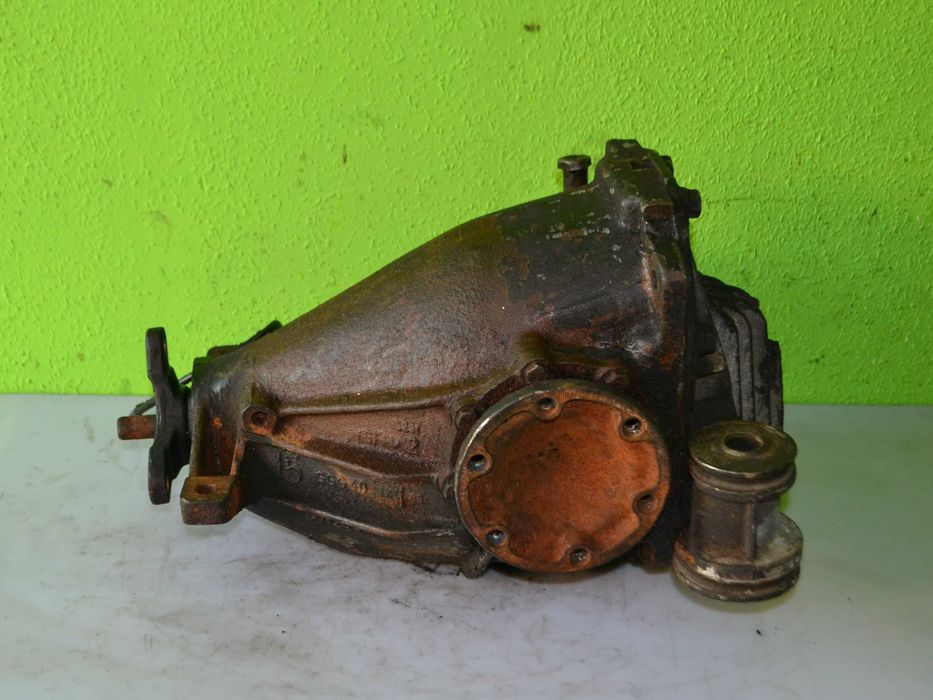 Dyferencjał dyfer tył MERCEDES W126 420 SEL  2.47