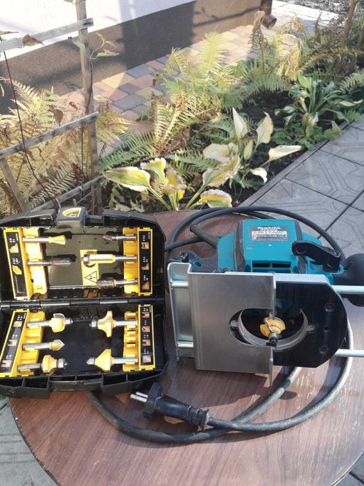 Продам Makita RP0900