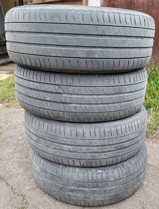 Продам літню гуму Michelin 205/55 R17 XL з бортами