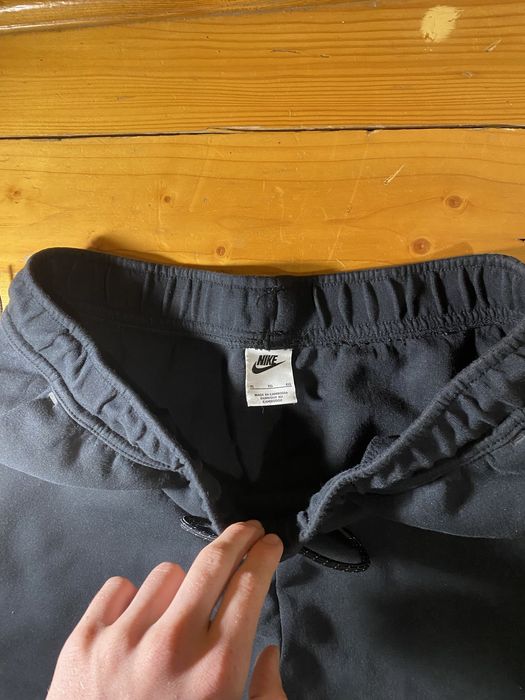 Продаю штани nike tech fleece
