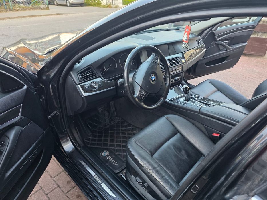 Sprzedam BMW f10 528i xDrive 245 km 2012