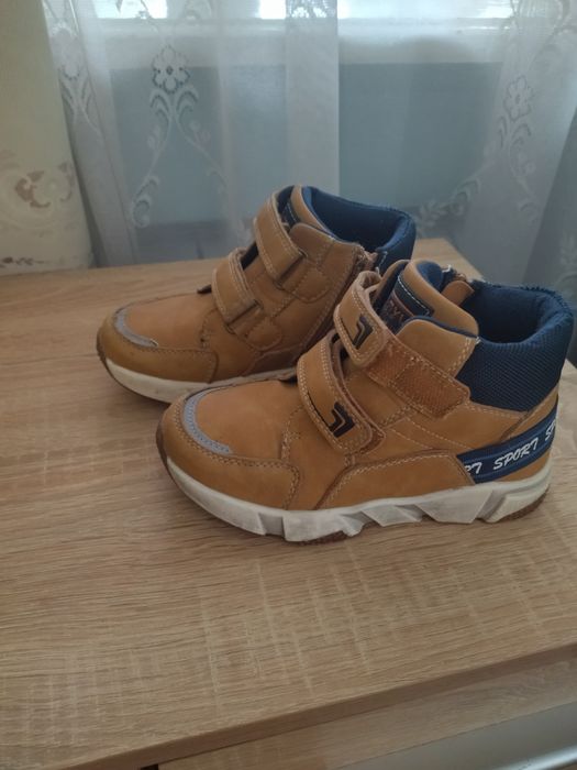 Демісезонні черевики на хлопчика. 30 р.