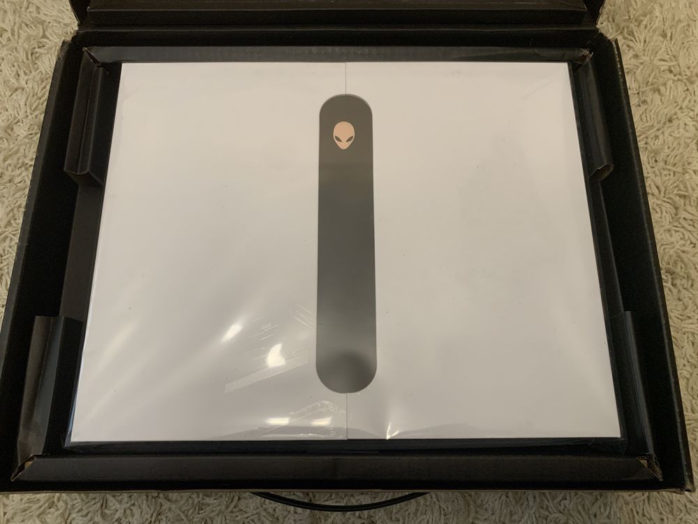 Игровой ноутбук Dell Alienware X16 R2