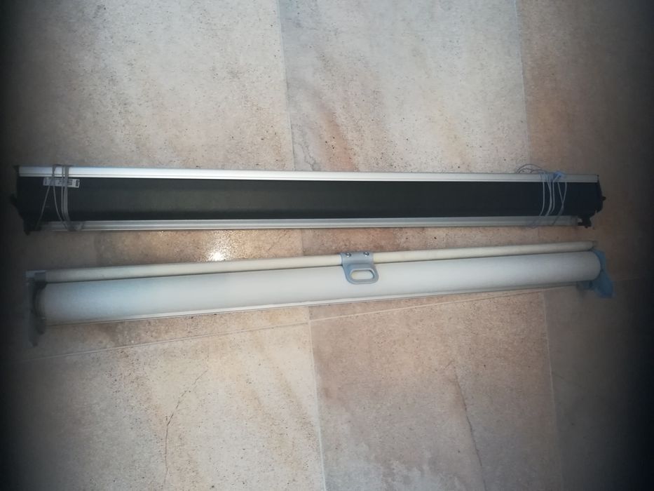 Żaluzja velux do okna dachowego