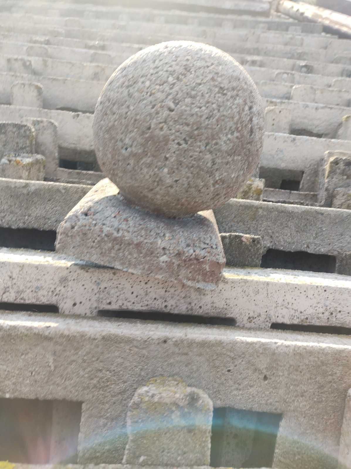 Kule na słupki betonowe