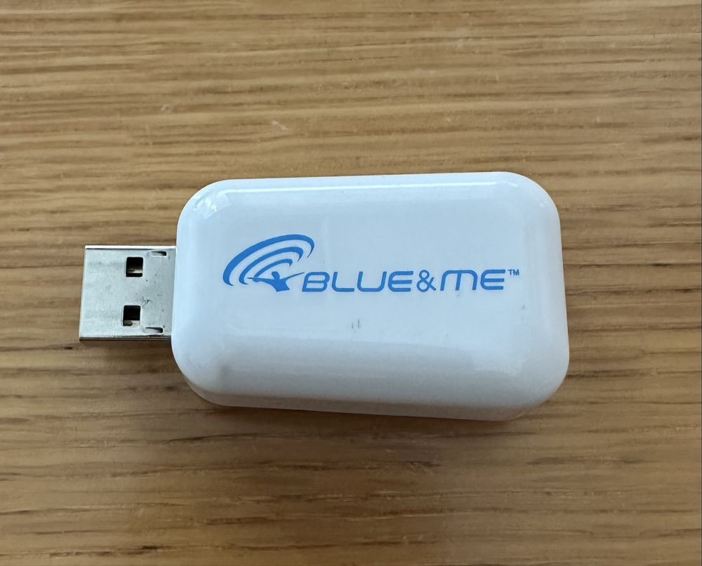Adaptador Blue&Me FIAT para iphone.