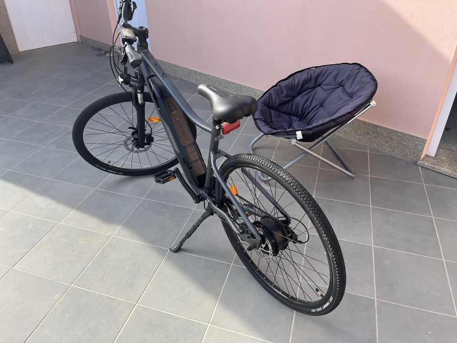 Riverside 520E Cinzento – Trekking Elétrica Excelente