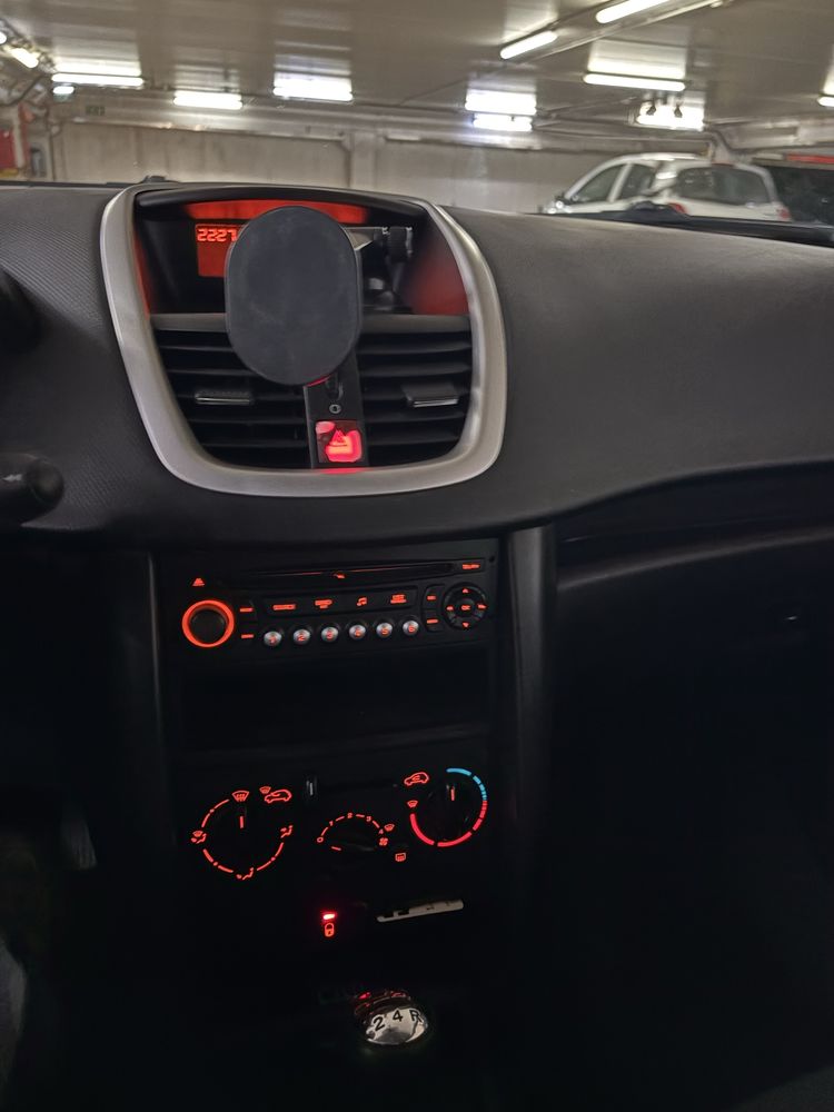 Peugeot 207 1.4 16v (1361cc)