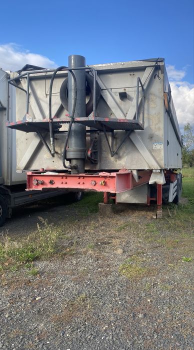 Причіп до вантажівки самосвал