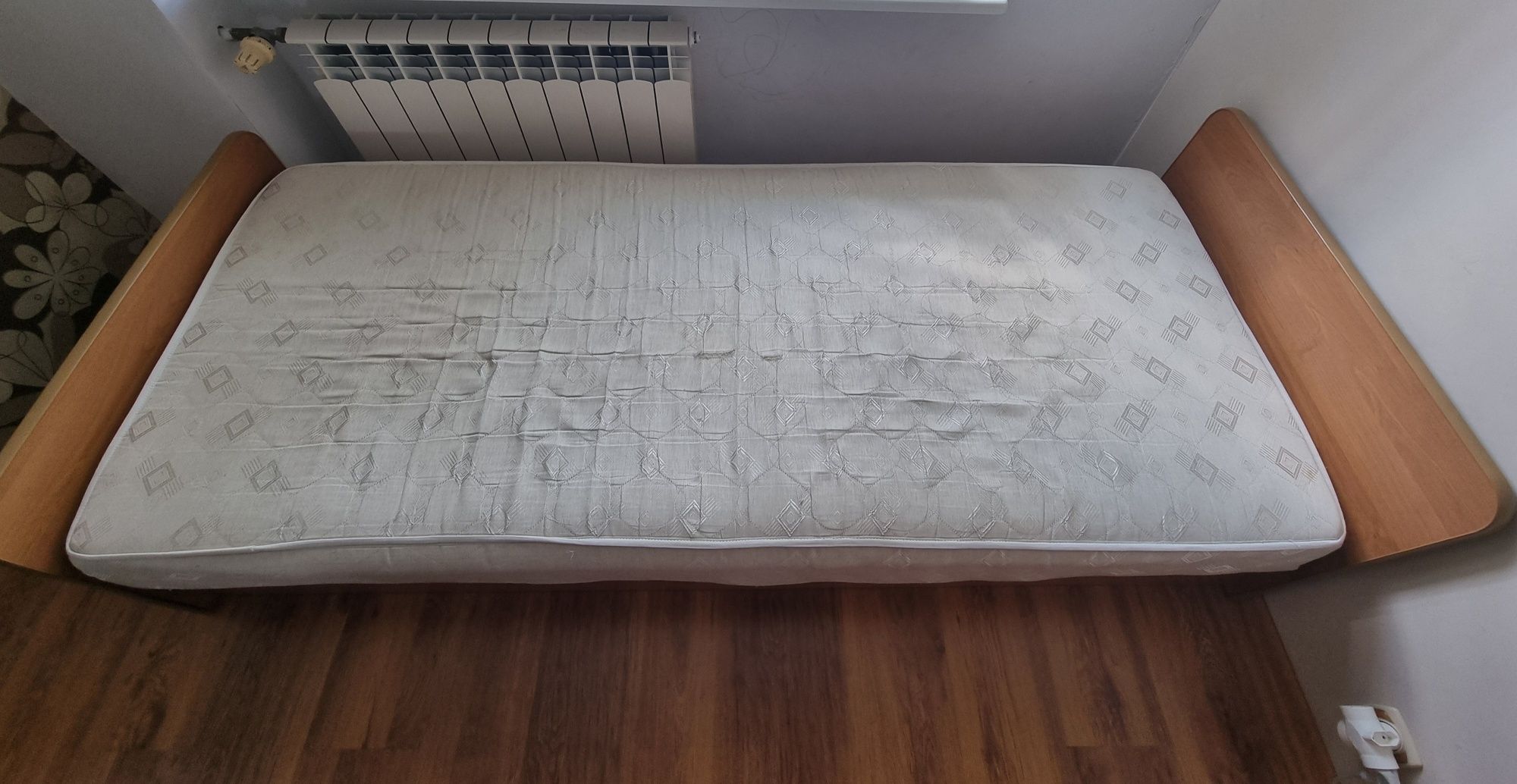 Meble i łóżko oddam za darmo!