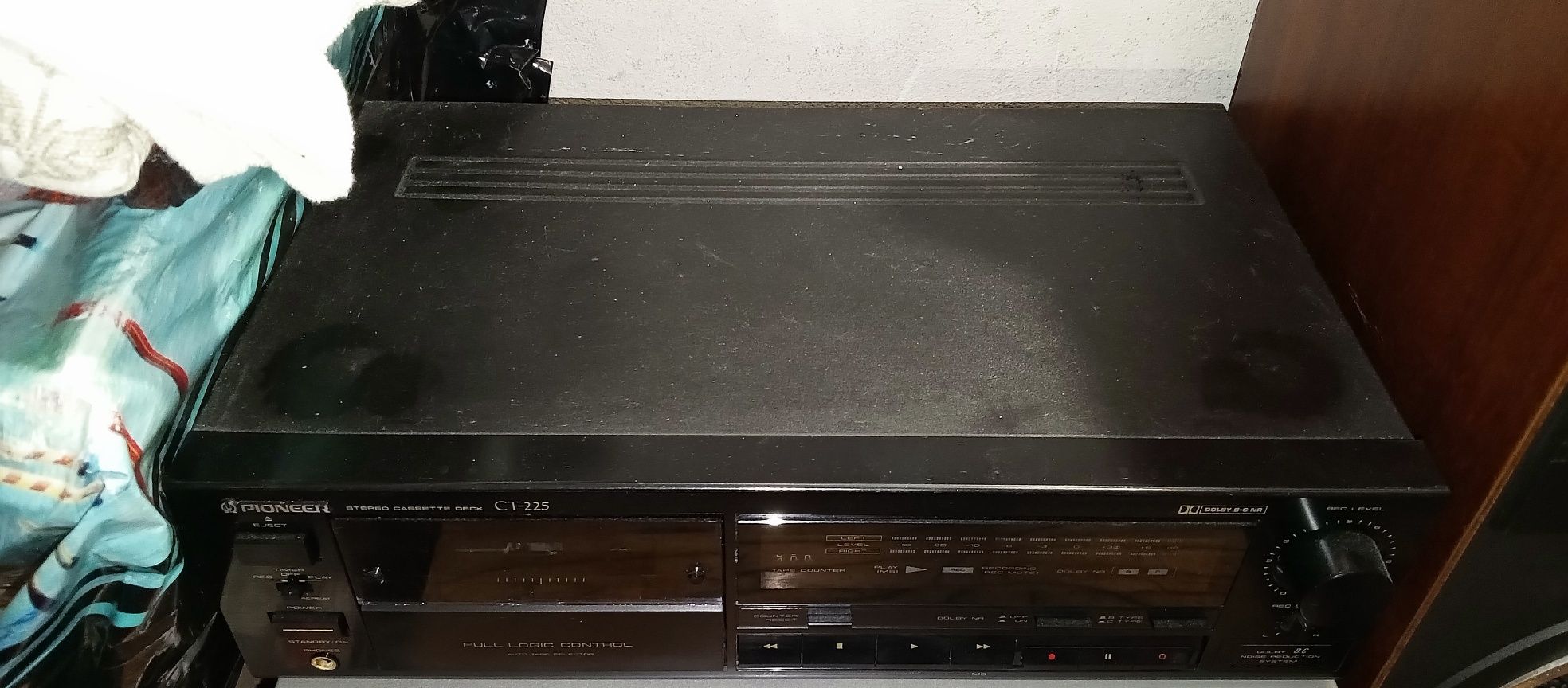 Pioneer CT-225 Кассетная дека