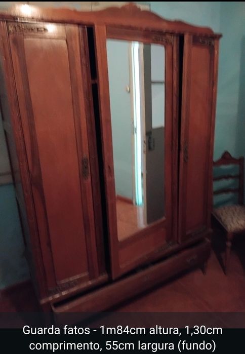 Roupeiro madeira maciça