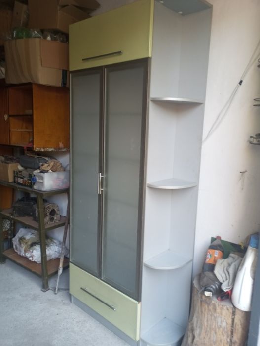 Шкаф кухонный хорошее состояние