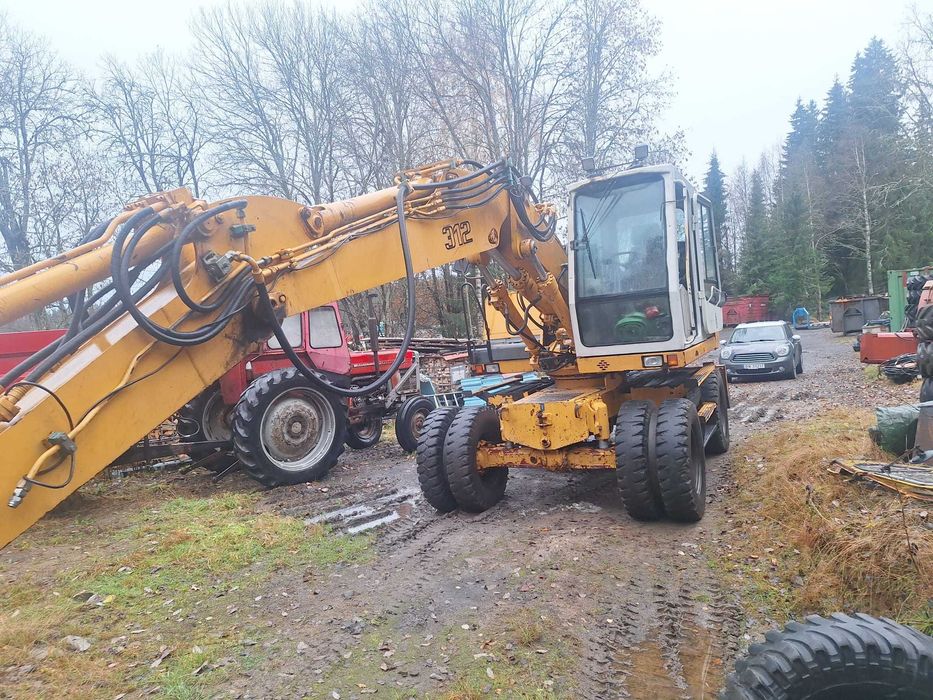 Koparka kołowa Liebherr 312 + rototil