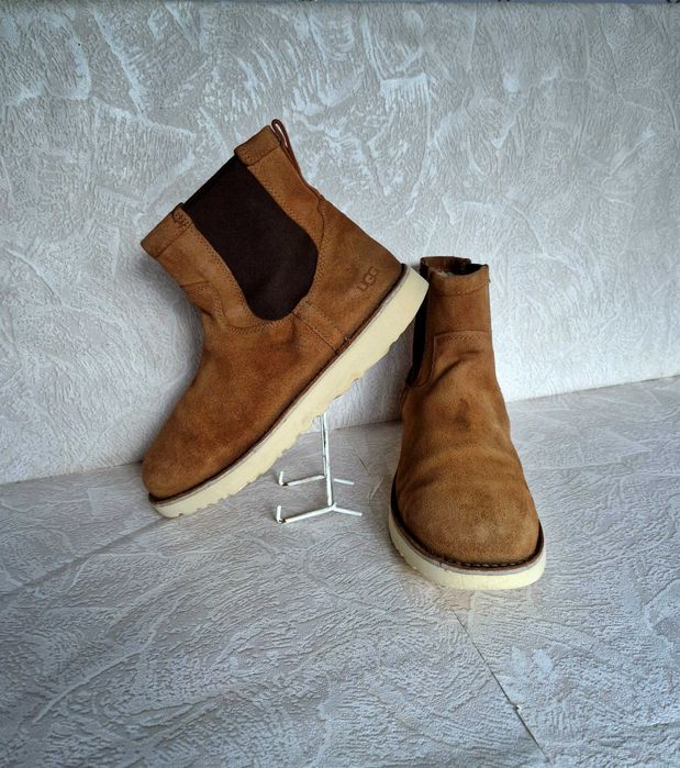Ботинки  (UGG) размер 43-44