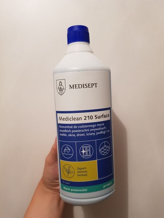 Koncentrat do mycia powierzchni zmywalnych Mediclean 210
