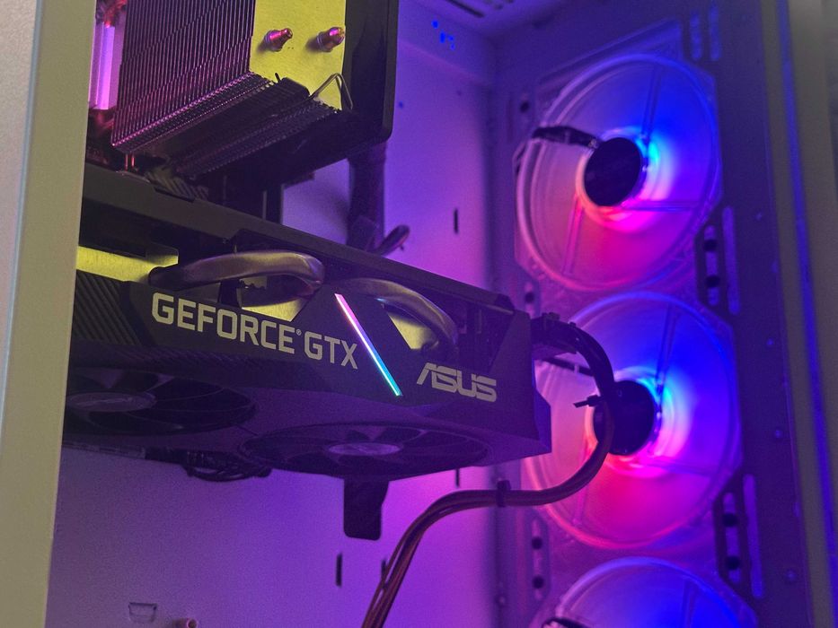 Komputer Gamingowy GTX 1660 Super 16GB RAM Ryzen 5 3600 Biały do Gier