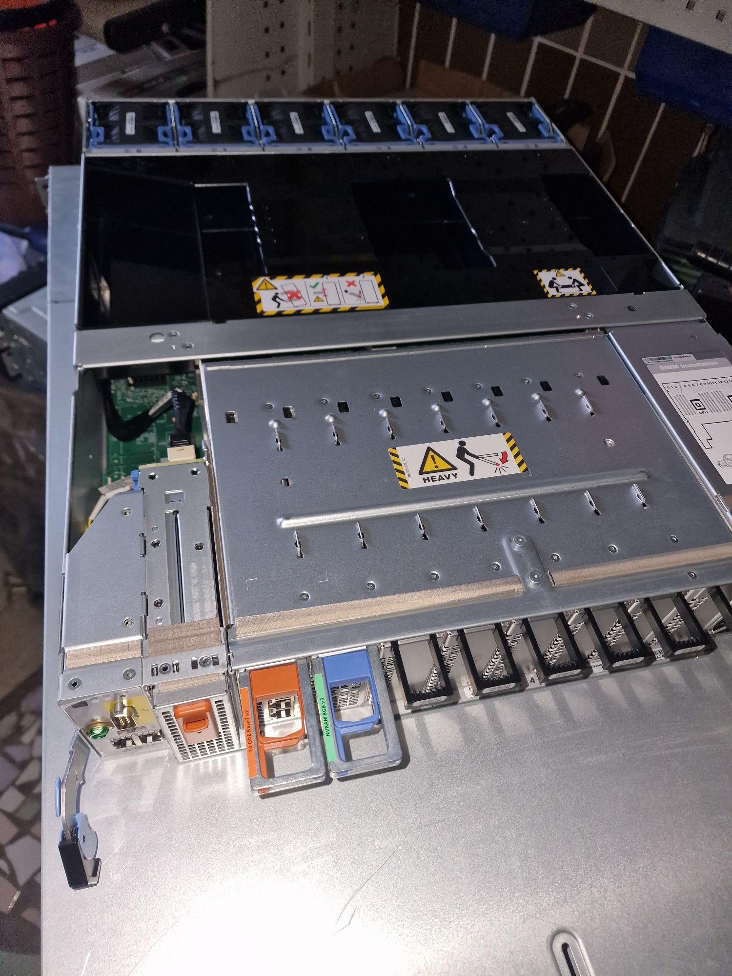 Высококлассное сетевое хранилище Dell EMC DD6300