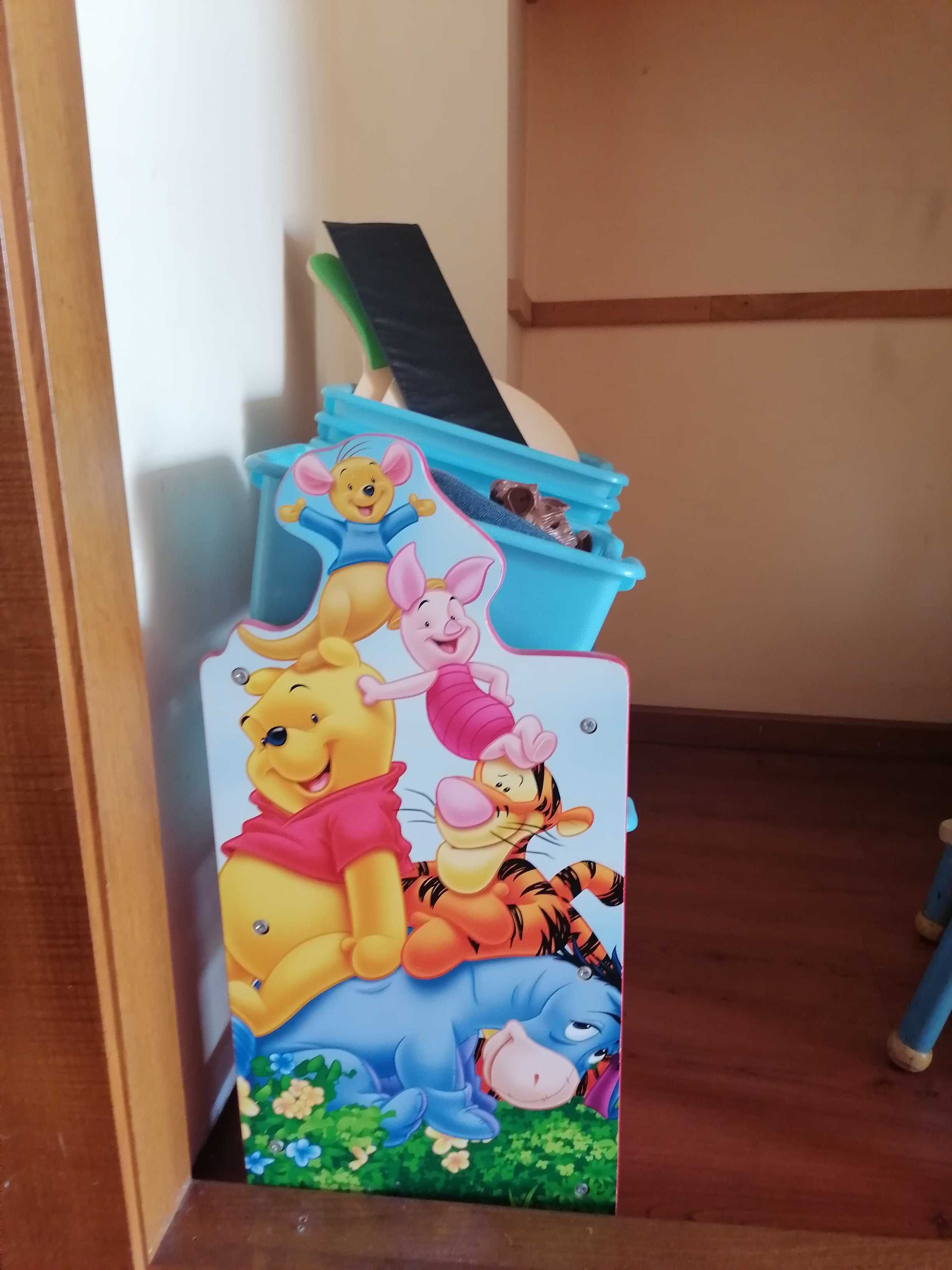 Estante para brinquedos Winnie the Pooh