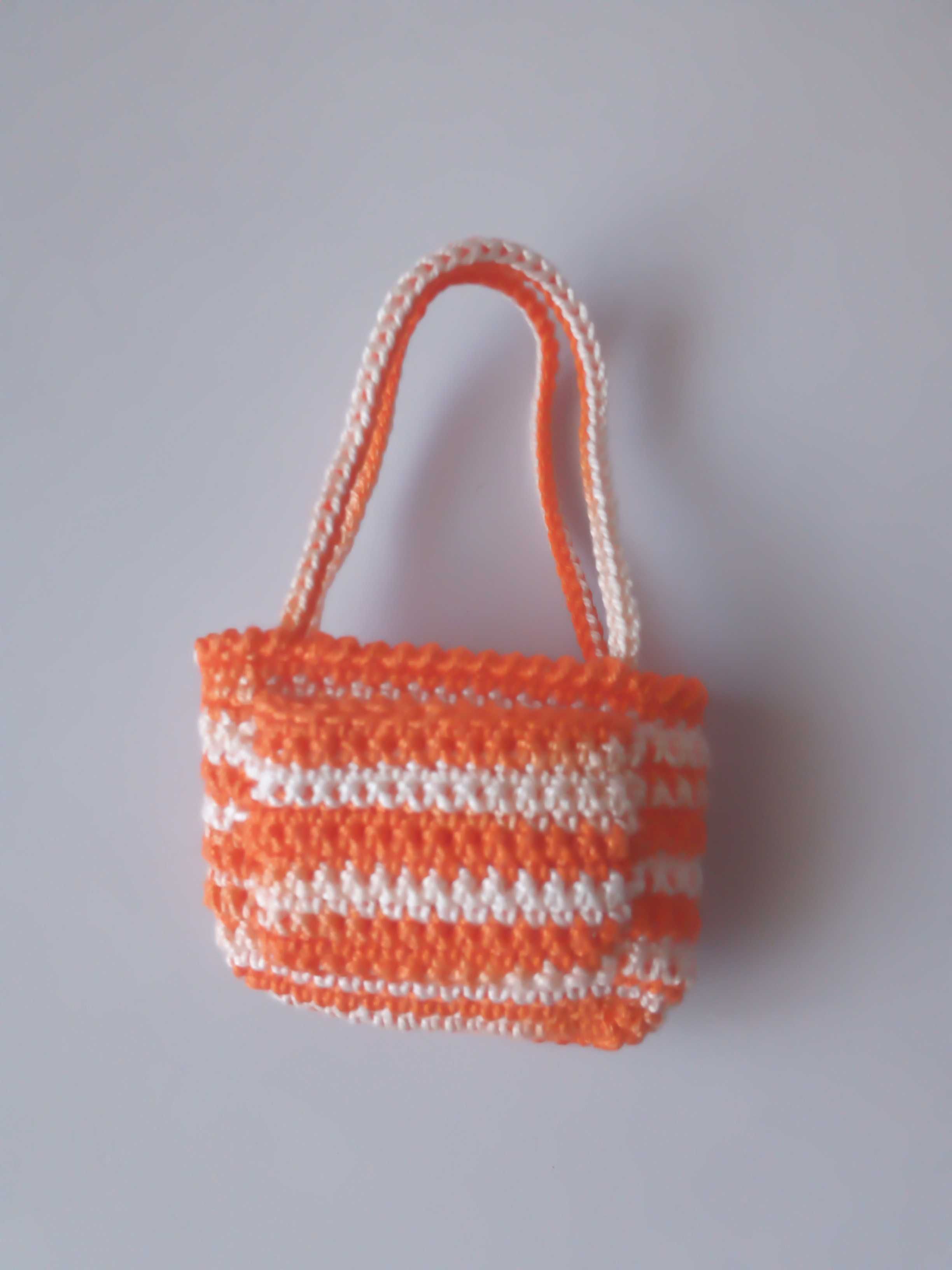 Tote bag em crochet para boneca