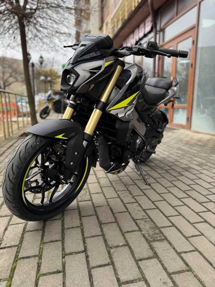 Мотоцикл Bajaj Pulsar NS400