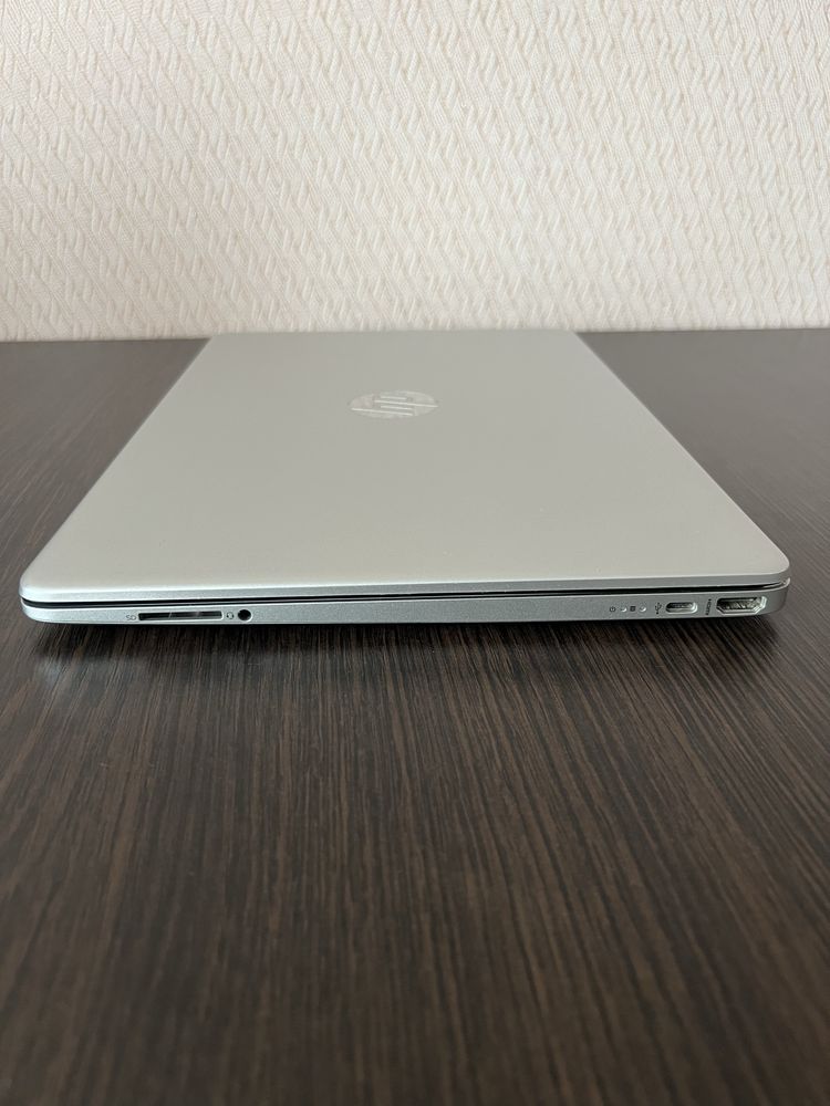 Продам ноутбук HP Leptop 15s-eq2xxx/AMD Ryzen 5 5500U/SSD 512 ГБ