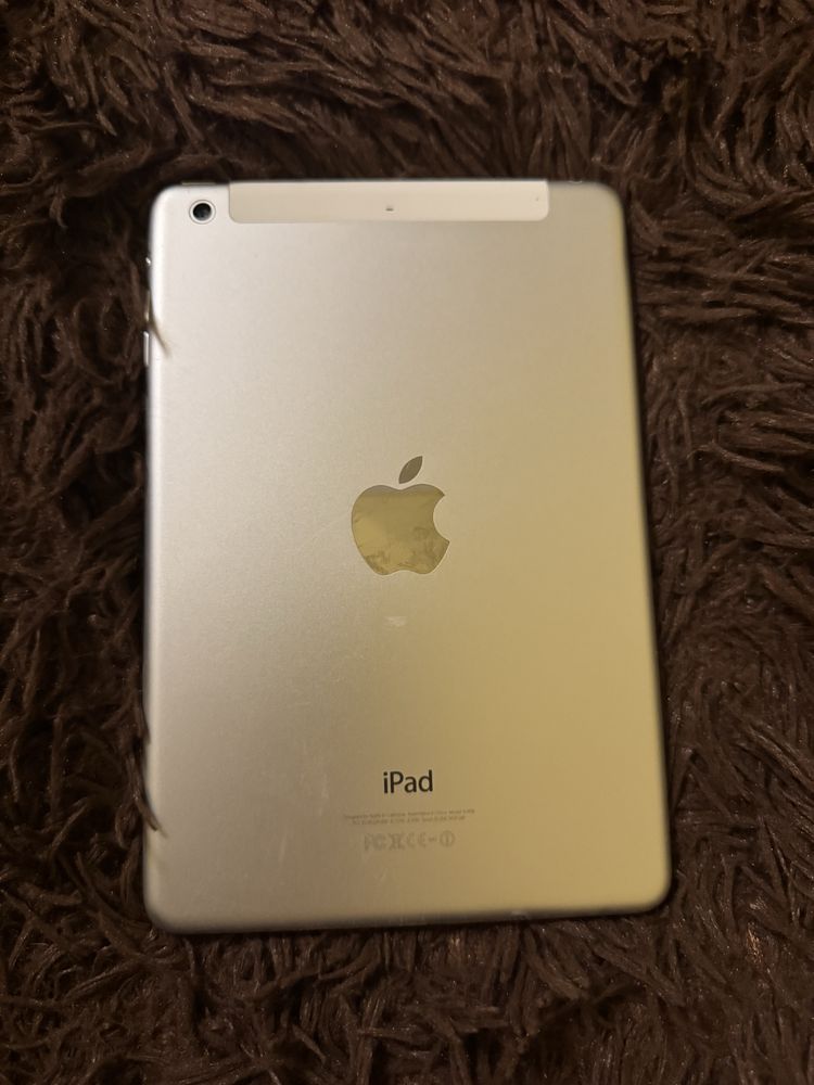iPad mini 2 срібний