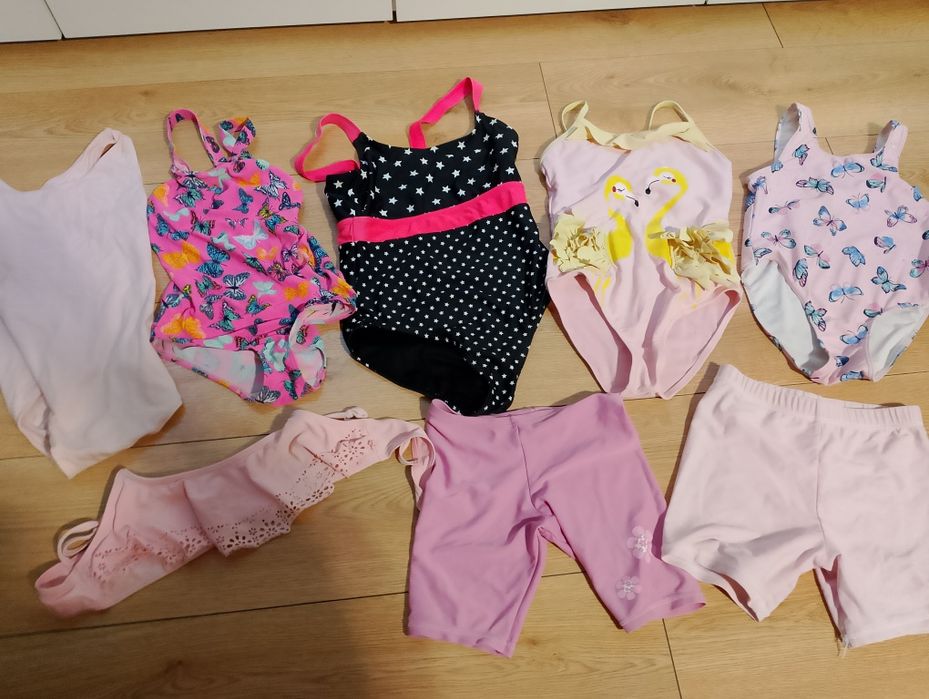 Stroje kąpielowe używane 110