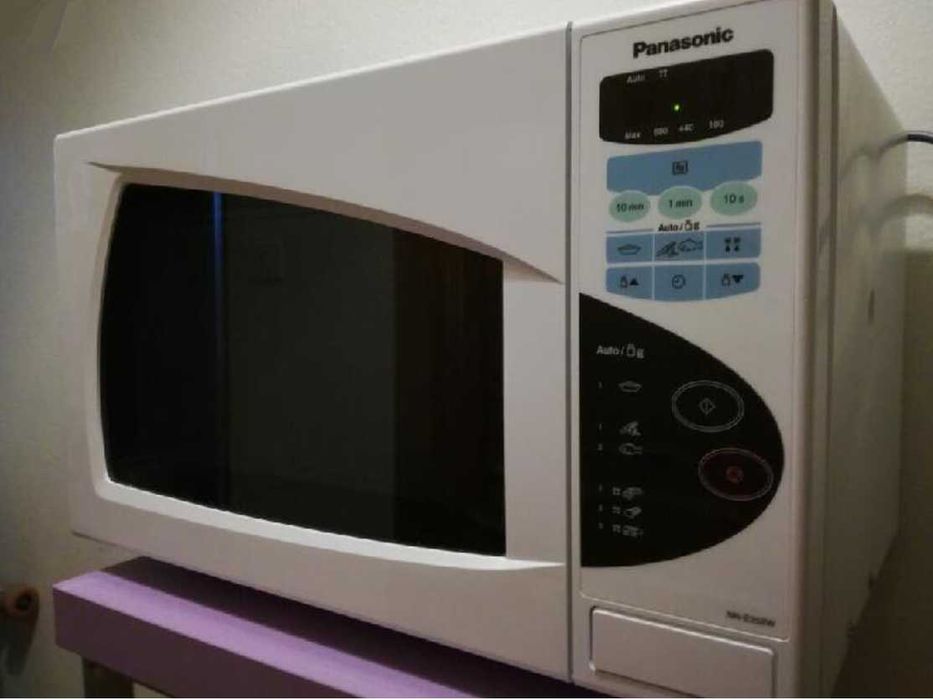 Panel przedni kuchenka mikrofala Panasonic NNE252W
