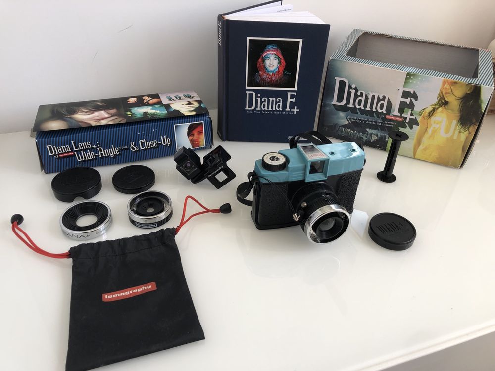 Lomo Diana F+ com Diana Lens wide Angle e Close Up Vinted retro