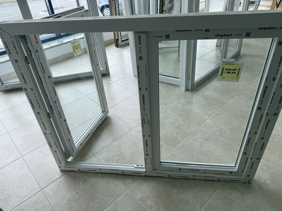 Janela pvc 2 folhas oscilo batente