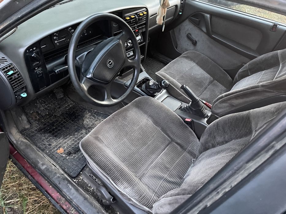 Opel Omega A Терміново