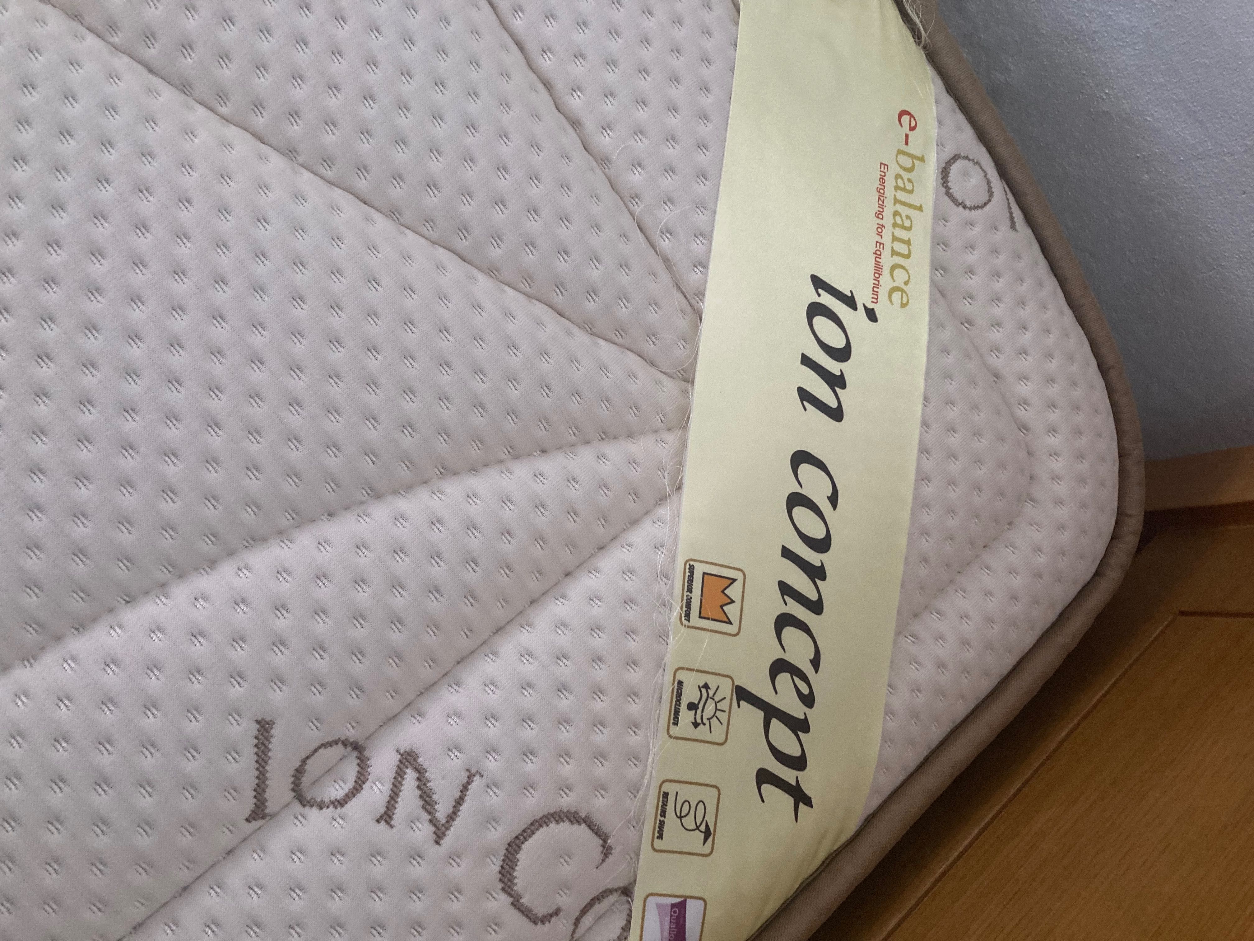 Cama com Colchão